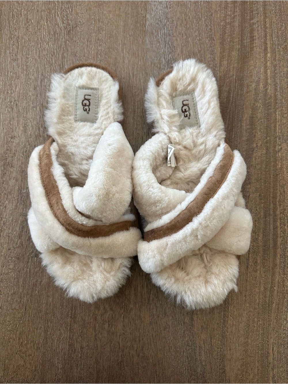 UGG women Cozy Shearling Slide Slippers in Chestnut/Shearling